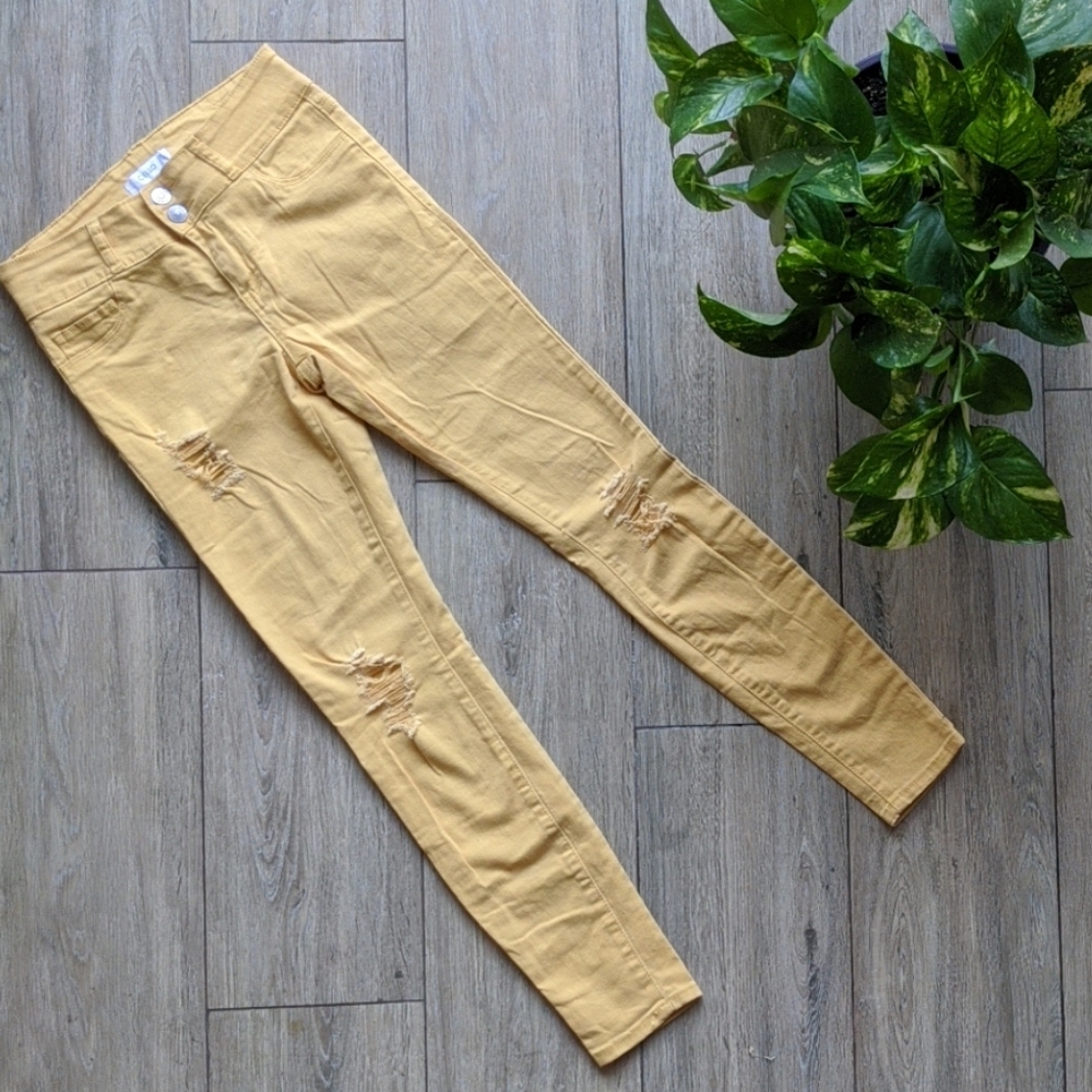 CELLO distressed jeans